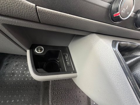 Volkswagen Transporter T28 TDI P/V HIGHLINE 30