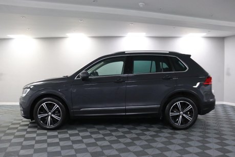 Volkswagen Tiguan SE NAV TSI 17