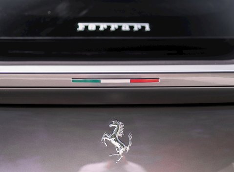 Ferrari 812 Superfast 33