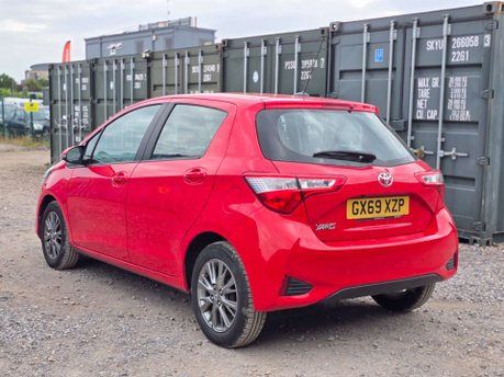 Toyota Yaris 1.5 VVT-i Icon Hatchback 5dr Petrol CVT Euro 6 (111 ps) 29
