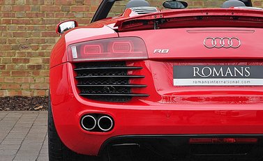 Audi R8 Spyder 12