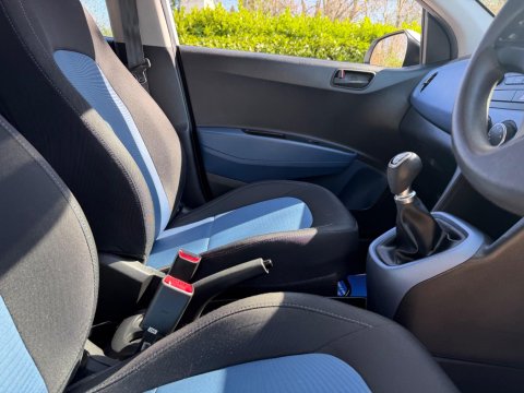 Hyundai i10 1.2 SE Euro 5 5dr 14