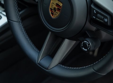 Porsche 911 GT3 TOURING (992) 14