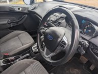 Ford Fiesta TITANIUM 8