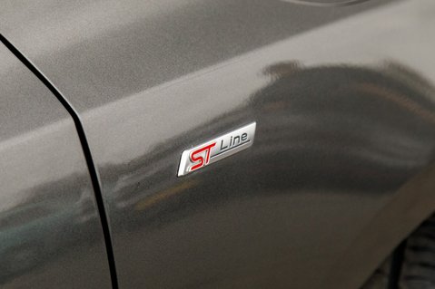 Ford Focus ST-LINE 8
