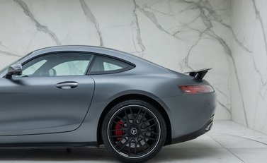 Mercedes-Benz Amg GT S PREMIUM 34