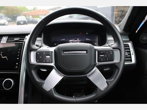 Land Rover Discovery R-DYNAMIC HSE MHEV 14