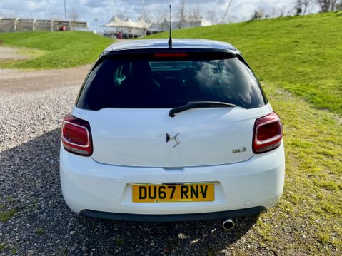 DS DS 3 PURETECH CONNECTED CHIC 56