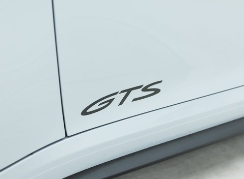 Porsche 911 Carrera GTS (992) 31