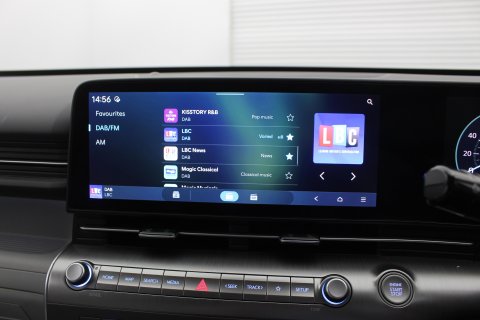 Hyundai KONA 5dr 1.6h-GDi Ultimate Petrol Hybrid DCT Automatic 13