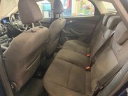 Ford Focus 1.6 TDCi Titanium Euro 5 (s/s) 5dr 14