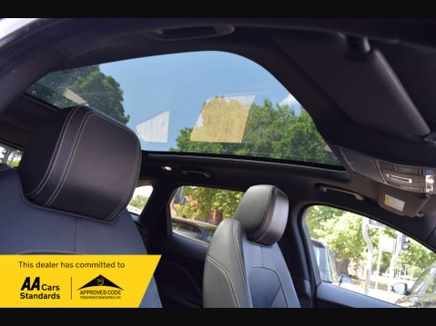Jaguar F-Pace 2.0 F-Pace R-Sport AWD D Auto 4WD 5dr 68