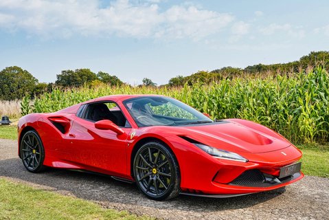 Ferrari F8 SPIDER 26