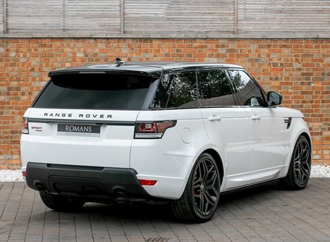 Land Rover Range Rover Sport 3.0 SDV6 HSE Dynamic 7