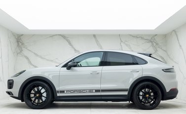 Porsche Cayenne GTS Coupé 2