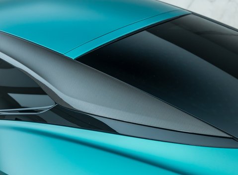 Aston Martin DB12 Coupe 37