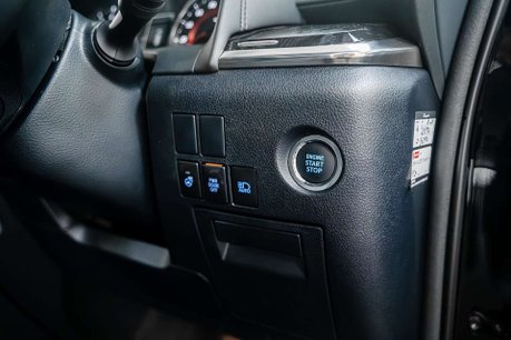 Toyota Alphard 2.5 MPV 2.5 SUV Automatic Petrol 45