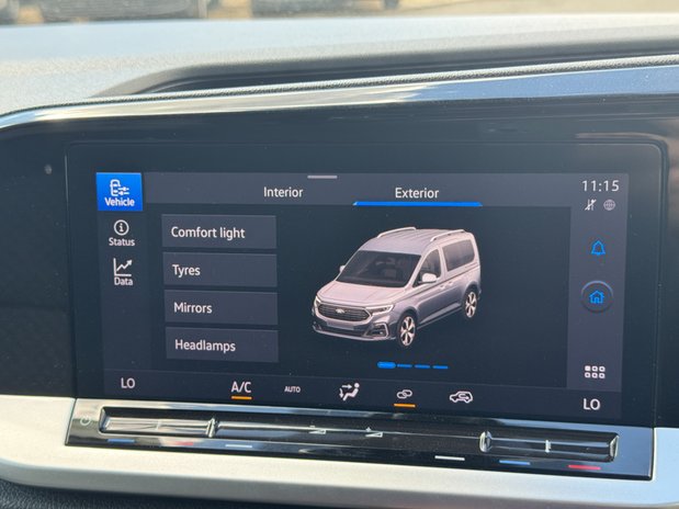 Ford Transit Connect SWB L1H1 [SOLD SM] Low Roof Limited Air Con Alloys Cam Nav EURO 6 31