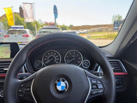 BMW 3 Series 2.0 320d Sport Touring Euro 6 (s/s) 5dr 34