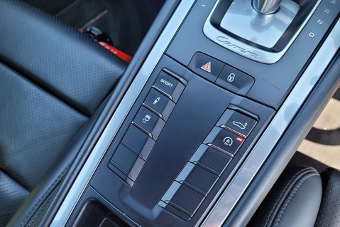 Porsche 911 CARRERA 4S PDK 38