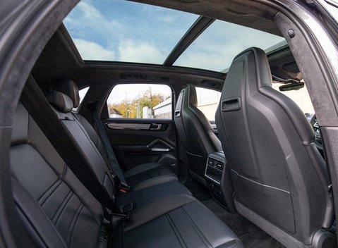 Porsche Cayenne Turbo S E-Hybrid 15