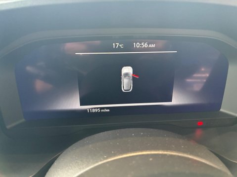 Nissan Qashqai 1.3 DIG-T MHEV N-Connecta XTRON Euro 6 (s/s) 5dr 27