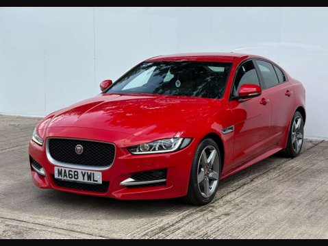 Jaguar XE 2.0 XE R-Sport Auto 4dr 32