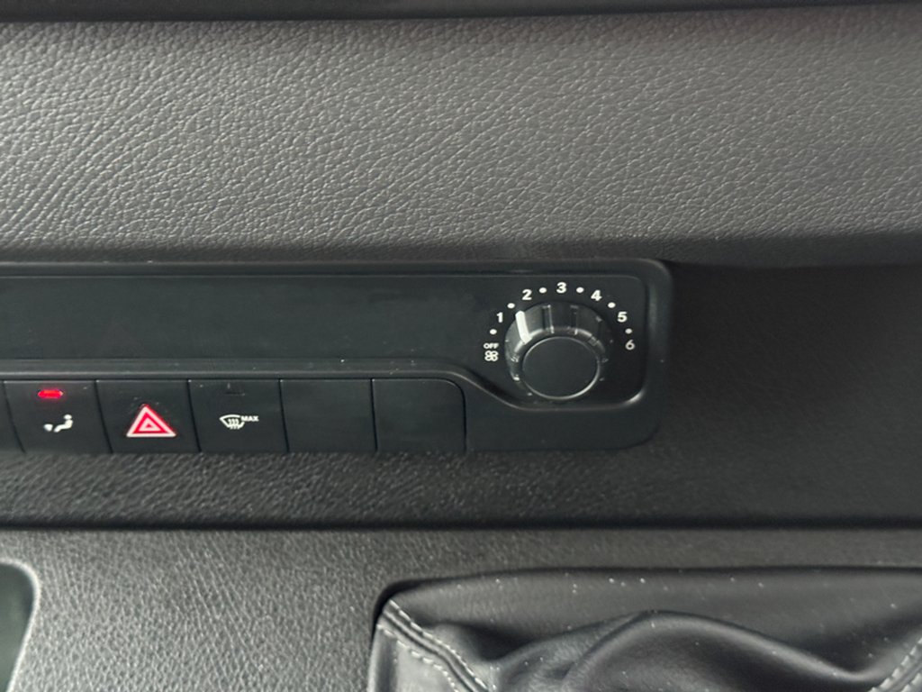 2023 Mercedes-Benz SprinterLWB L3H2 High Roof Progressive 315 Cruise Sensors EURO 6 — thumbnail 35 of 51
