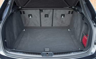 Porsche Macan Turbo 30