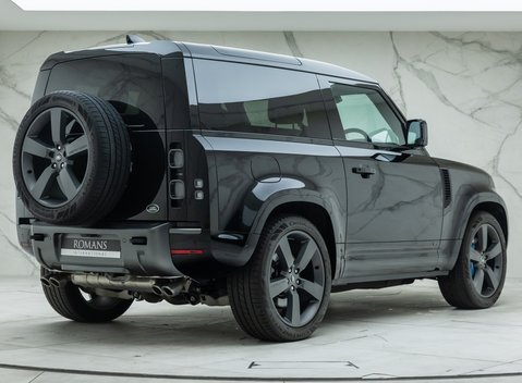 Land Rover Defender 90 V8 P525 6