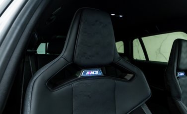 BMW M3 COMPETITION M XDRIVE TOURING 16