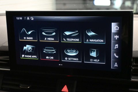 Audi A4 2.0 A4 Black Edition 40 TDI Quattro Semi-Auto 4WD 5dr 22