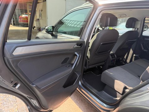 Volkswagen Tiguan Allspace 2.0 TDI Match DSG 4Motion Euro 6 (s/s) 5dr 51