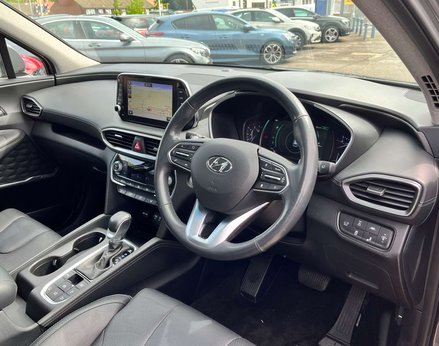 Hyundai SANTA FE 2.2 Santa Fe Premium SE CRDi Auto 4WD 5dr 18
