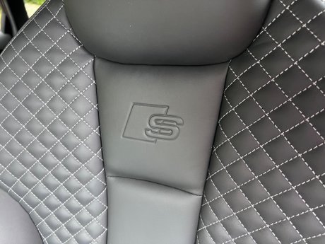 Audi S3 2.0 TFSI Black Edition Sportback S Tronic quattro Euro 6 (s/s) 5dr 27