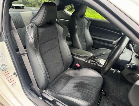 Toyota GT86 2.0 GT86 Professional D-4S 2dr 29