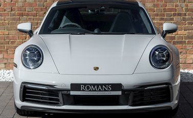 Porsche 911 (992) Carrera 4S 4