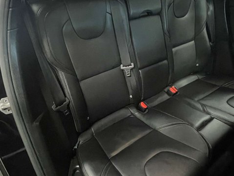 Volvo V40 1.5 V40 Inscription Edition T3 Auto 5dr 29