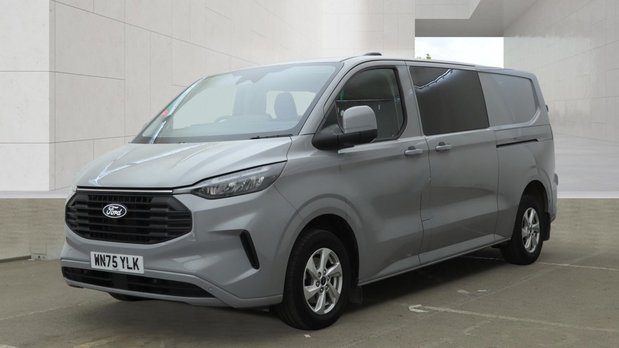 Ford Transit Custom Crew Cab AUTO LWB L2H1 Low Roof Limited 320 Air Con Alloys Sensors Cam EURO 1