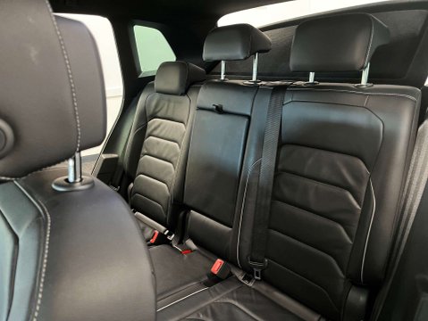 Volkswagen Tiguan 2.0 Tiguan R-Line TSi BlueMotion Technology 4Motion DSG 4WD 5dr 34