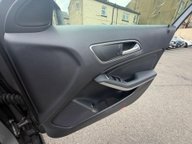Mercedes-Benz GLA GLA 200 SE EXECUTIVE 15