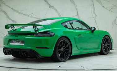Porsche Cayman GT4 (718) 6