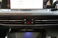 Volkswagen Golf R-LINE TSI 37