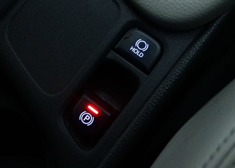 Toyota Yaris 1.5 VVT-h Excel Hatchback 5dr Petrol Hybrid E-CVT Euro 6 (s/s) (116 ps) 33