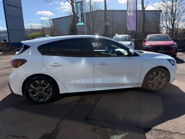 Ford Focus ST-Line 1.0T EcoBoost MHEV 5dr Petrol Hybrid DCT Euro 6 (s/s) (15 9