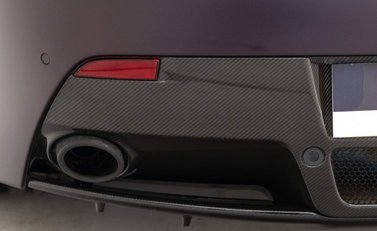 Aston Martin Vantage S V12 30