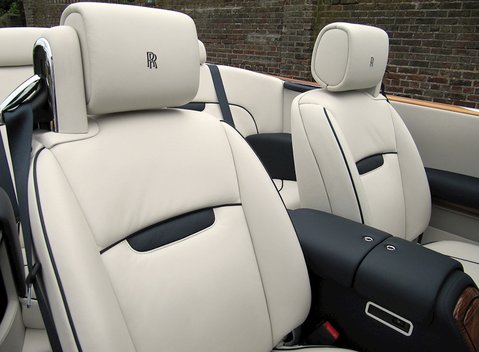 Rolls-Royce Phantom Drophead Coupe 7