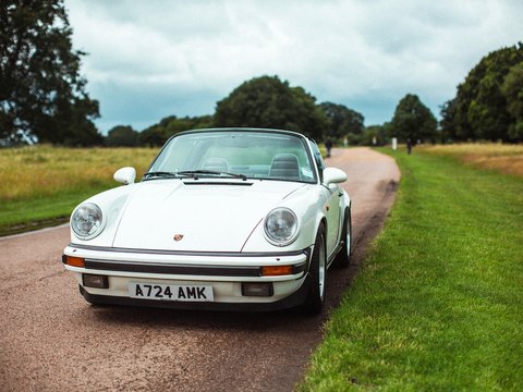 Porsche 911 CARRERA 3.2 TARGA 53
