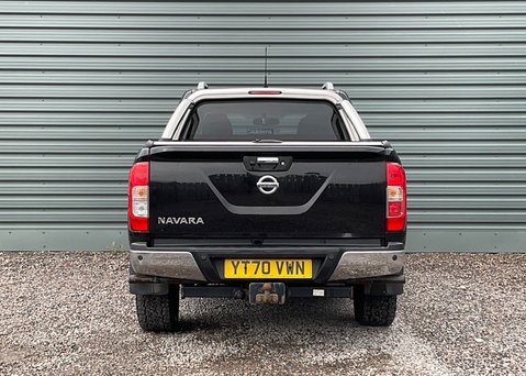 Nissan Navara DCI TEKNA SHR DCB 9