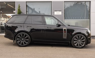 Land Rover Range Rover P615 SV 3